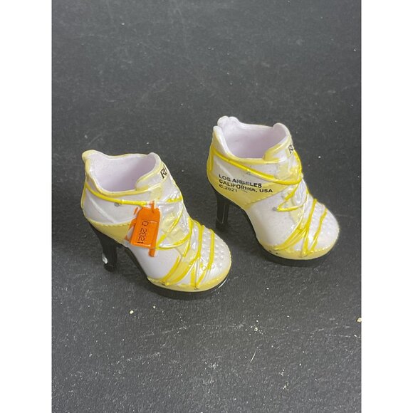 Rainbow High Doll Miniature High Heel Shoes Yellow & White - Picture 2 of 4